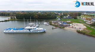 cruiseschip in haven Schelphoek (2)