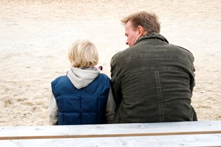 iStock_4586131_LARGE BOR omgangsregeling vader zoon strand