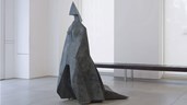 lynn_chadwick,_cloaked_figure