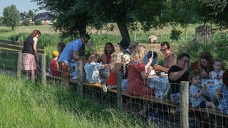 ontbijten met de geiten-MAK Blokweer