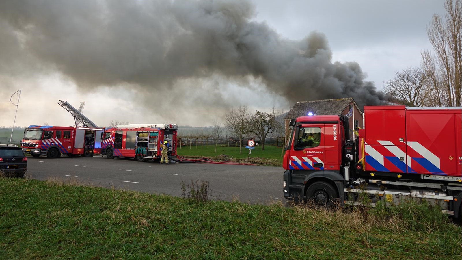 Brand bedrijfsgebouw in Venhuizen - HoornRadio / HoornGids ...