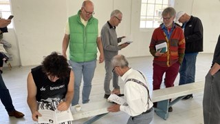 Presentatie boek Kraken in Hoorn - Dirk Beemster signeert