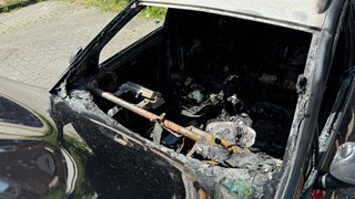 Auto verbrand aan de Watersnip